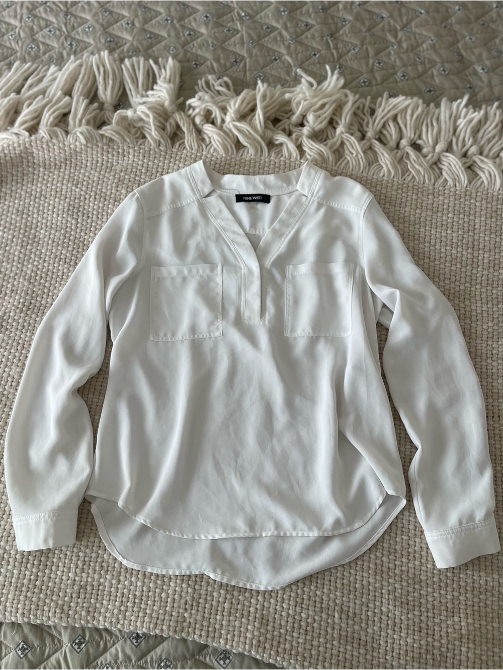 Nine West White V-Neck Long Sleeve Blouse